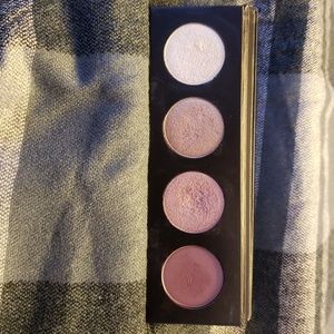 Younique Moodstruck Pressed Shadow Quad Palette